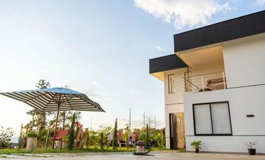 Casa campestre en venta permuta en parcelación Santa El Cerrito Valle