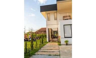 Casa campestre en venta permuta en parcelación Santa El Cerrito Valle