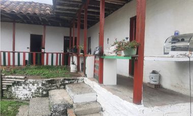 FINCA 13 CUADRAS ENTRE FILANDIA Y QUIMBAYA