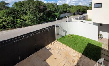 VENTA CASA CON ALBERCA PRIVADA PLAYA DEL CARMEN