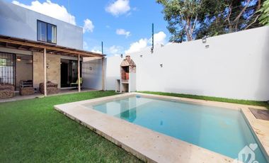 VENTA CASA CON ALBERCA PRIVADA PLAYA DEL CARMEN
