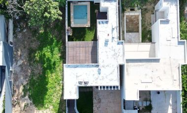 VENTA CASA CON ALBERCA PRIVADA PLAYA DEL CARMEN