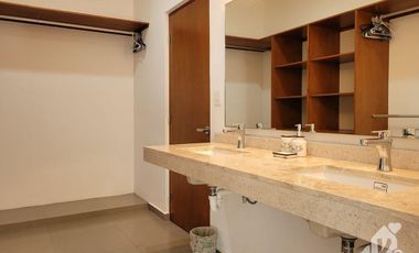 VENTA CASA CON ALBERCA PRIVADA PLAYA DEL CARMEN