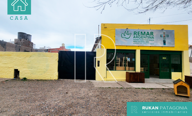 #VentaRUKAN | Local Comercial + Casa 4 Habitaciones + Galpón | Barrio GENERAL PAZ | Calle MISIONERO J. BEAUVOIR | Caleta Olivia.-