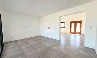 VENTA DE CASA EN Pilar