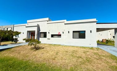 VENTA DE CASA EN Pilar