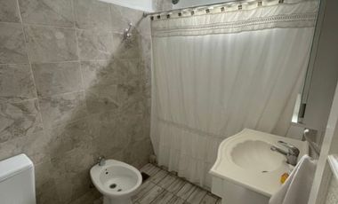 Casa en alquiler en Moron Centro