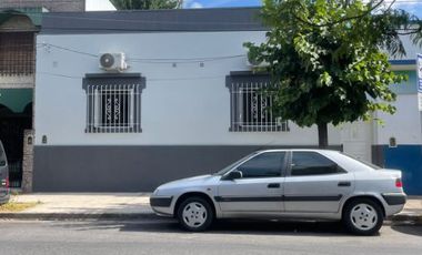 Casa en alquiler en Moron Centro