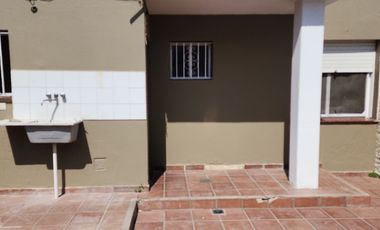 Departamento Tipo Casa en alquiler en Caseros