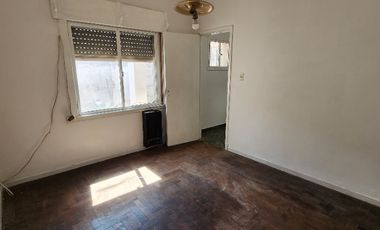 Departamento Tipo Casa en alquiler en Caseros