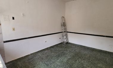 Departamento Tipo Casa en alquiler en Caseros