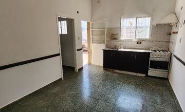 Departamento Tipo Casa en alquiler en Caseros