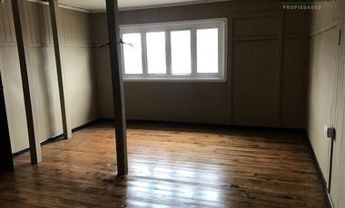 Oficina en Venta en Amplia casa sector 22 de Mayo