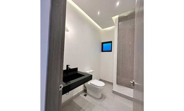 Casa en Venta en Cumbres Elite Premier Sector Everest, Monterrey