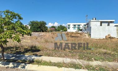 Venta de Amplio Terreno en el Fraccionamiento el Volantín en Colima Capital