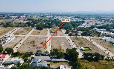 Venta de Amplio Terreno en el Fraccionamiento el Volantín en Colima Capital