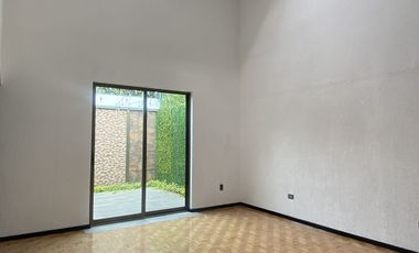 Venta casa remodelada en Estrella del Sur, Angelópolis