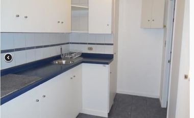 Oficina en Arriendo en Av. Apoquindo frente a Municipalidad e Las Condes