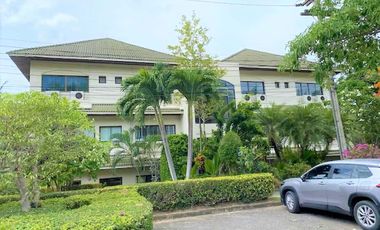 Large Golf Condo in Hua Hin at Palm Hills Golf Resort