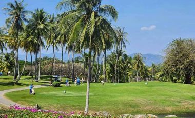 Large Golf Condo in Hua Hin at Palm Hills Golf Resort