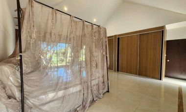 Large Golf Condo in Hua Hin at Palm Hills Golf Resort