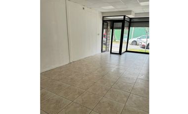 ¡Local Comercial  Médicos, otros!