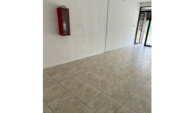 ¡Local Comercial  Médicos, otros!
