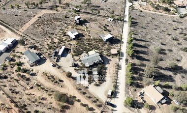 2500 m2  con 2 CABAÑAS EN VALLE DE GUADALUPE