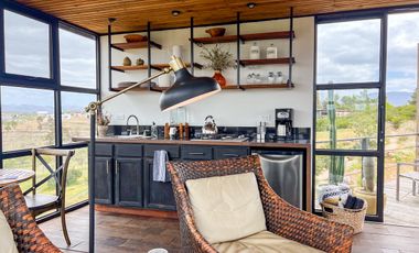 2500 m2  CON CABAÑA EQUIPADA EN VALLE DE GUADALUPE