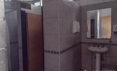Deposito en alquiler 4200 m2 ideal templo, cancha de padel, supermercado, estacionamiento concesionaria- William Morris Hurlingham