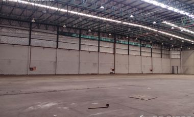 Deposito en alquiler 4200 m2 ideal templo, cancha de padel, supermercado, estacionamiento concesionaria- William Morris Hurlingham