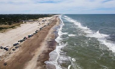 VENTA, TERRENO, COSTA ESMERALDA, ECUESTRE, LOTE AL 100