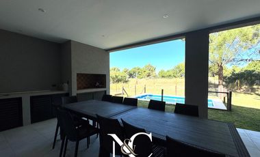 Casa en venta en Costa Esmeralda 5 amb.