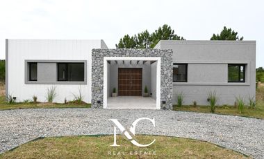 Casa en venta en Costa Esmeralda 5 amb.