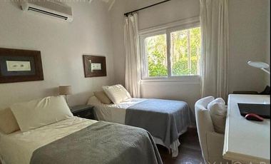 Alquiler Temporal - Casa en Barrio Palmares de Pilar - Pilar