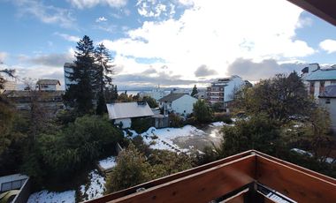 Departamento tipo triplex, centro de Bariloche.