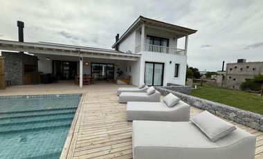 Casa en  venta en costa Esmeralda residencial 2 lote 239
