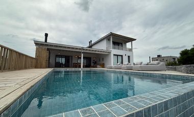 Casa en  venta en costa Esmeralda residencial 2 lote 239