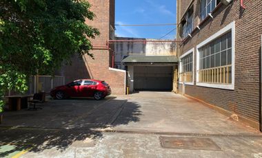 Alquiler de Deposito Logistico/ Industrial 10200 mts cub  Barracas Mixtura 3
