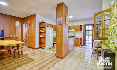 Casa en venta 5 amb con patio en Victoria