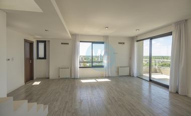Piso de 4 ambientes con quincho, terraza y jacuzzi privados a estrenar, amenities cochera
