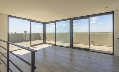 Piso de 4 ambientes con quincho, terraza y jacuzzi privados a estrenar, amenities cochera