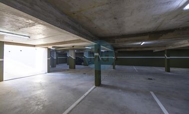 Piso de 4 ambientes con quincho, terraza y jacuzzi privados a estrenar, amenities cochera