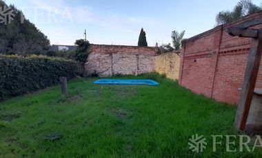 Venta de casa 3 ambientes con quincho, cochera y piscina en Quilmes Oeste