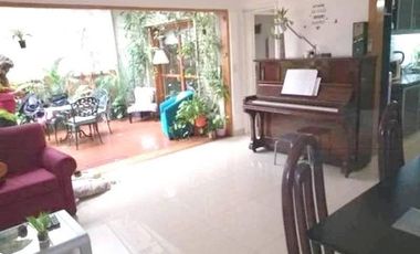 PH en venta - 4 Dormitorios 3 Baños - 519Mts2 - Paternal