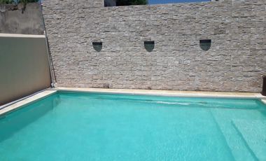 Casa en venta - 3 Dormitorios 2 Baños - Local - 333Mts2 - Bragado
