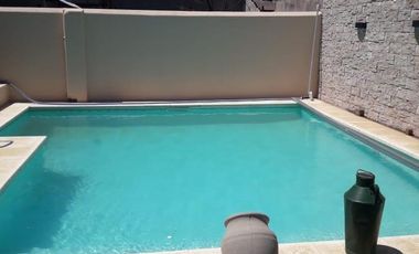 Casa en venta - 3 Dormitorios 2 Baños - Local - 333Mts2 - Bragado