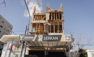 Departamento de pozo en venta -  2 Dormitorios 2 Baños - 94Mts2  - TORRE SERKAN - La Plata