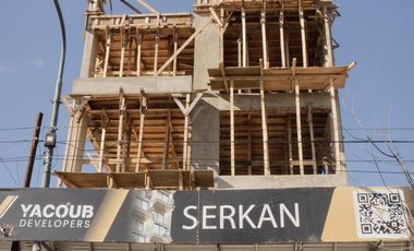 Departamento de pozo en venta -  2 Dormitorios 2 Baños - 94Mts2  - TORRE SERKAN - La Plata