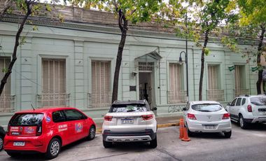 Terreno apto súper mayorista o Torre planta baja y cinco pisos salida a dos calles pleno centro
